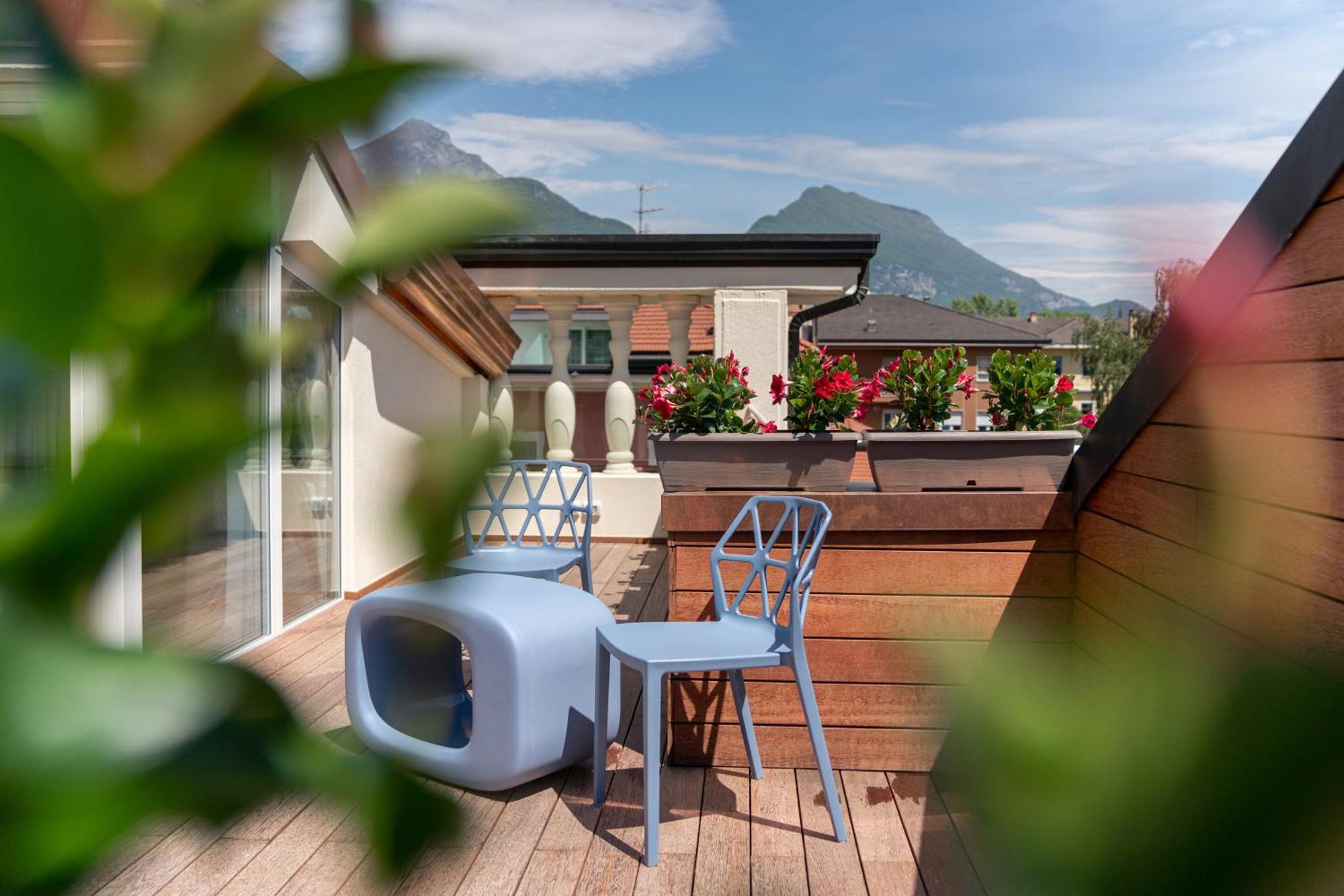 Holiday IV Gardan Riva del Garda Zimmer foto