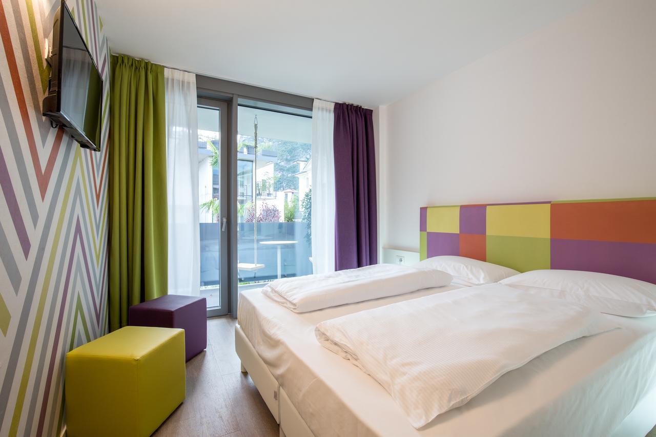 Holiday IV Gardan Riva del Garda Exterior foto